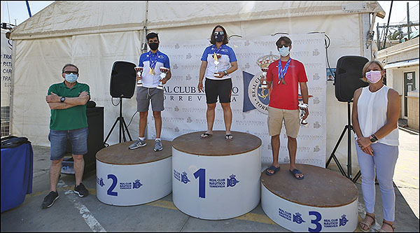 Mª Carmen Fernández del RCNT oro en el campeonato autonómico absoluto clase Europa
