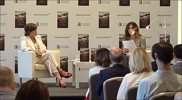 La escritora Nativel Preciado revela en el último Premio Azorín de Novela su pasión por África y los elefantes