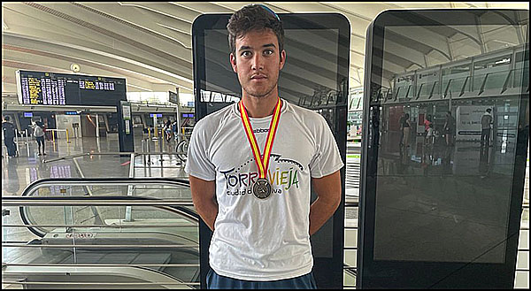 Última hora: El torrevejense Ander Martín se proclama Campeón de España en “Dos sin timonel”