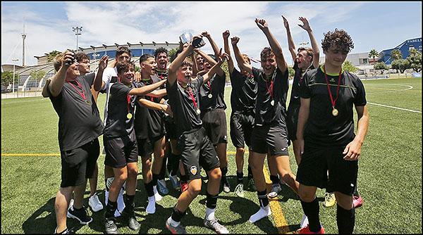 La Torrevieja International Cup. Verano 2021 se despidió con la entrega de trofeos a los mejores