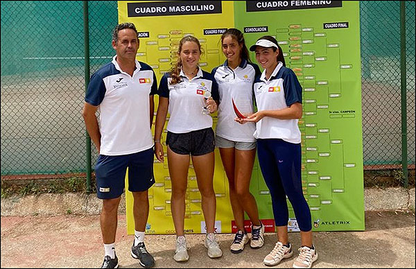Tenis: El equipo cadete femenino del C. T. Torrevieja Tercer clasificado en el Campeonato de España