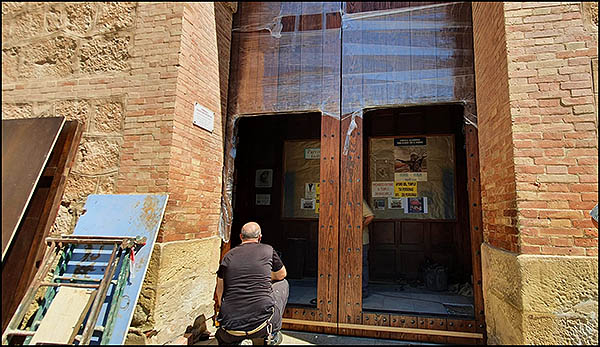 El templo de la Inmaculada luce sus puertas principales restauradas