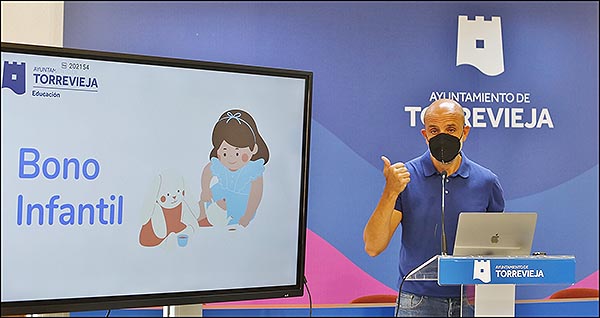 El Ayuntamiento recupera, después de cuatro años, las ayudas del Bono Infantil