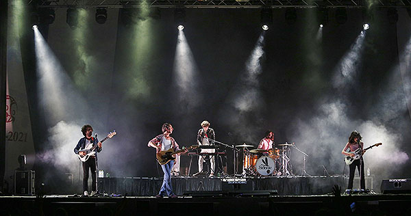 El pop sicodélico de “Sidonie” abrió el II Festival “Música y Sal”