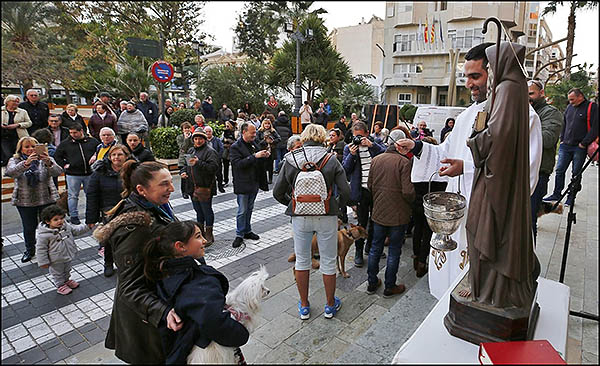 Torrevieja celebrará esta tarde la festividad de San Antón con la tradicional “Bendición de Animales” a las 18:00 H