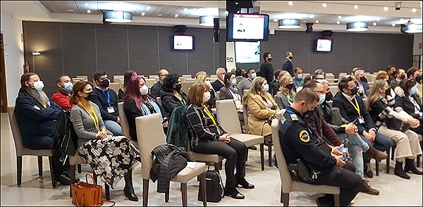 Más de un centenar de participantes se reunieron ayer en el X Encuentro Empresarial, celebrado en Torrevieja