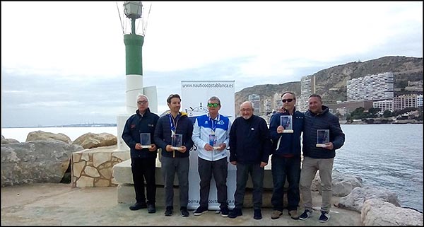 Ginés Romero y Juan Fco. Chumilla del RCN Torrevieja primero y segundo puesto en el Campeonato Autonómico IOM vela radio control