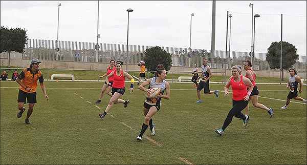 Doscientos jugadores de ocho nacionales se dieron cita en Torrevieja en el Primer Torneo Internacional de Rugby Touch N’ Tapas