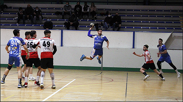 Balonmano: El Mare Nostrum se recompone de un mal inicio para vencer a Puerto (34-31)