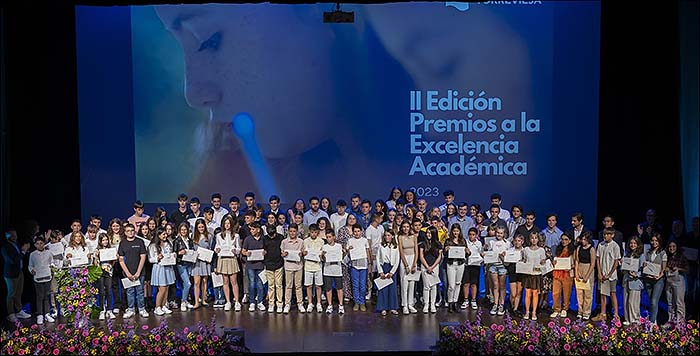 Más de un centenar de alumnos recibieron los Premios de Excelencia Académica en su segunda edición