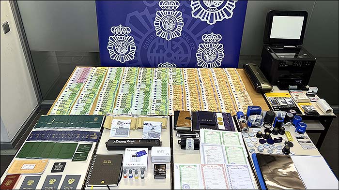La Policía Nacional detiene en Torrevieja a 19 personas relacionadas con una trama de falsificación de documentos para obtener la protección temporal de ciudadanos ucranianos