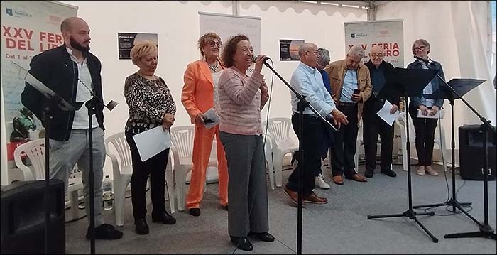 Ars Creatio llevó la poesía a la Feria del Libro.