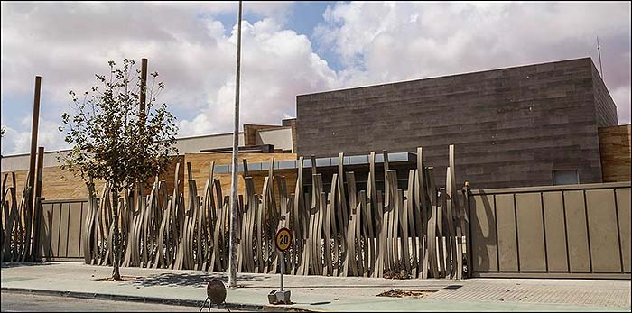 suspensión inmediata de las obras que está ejecutando en la residencia para personas con diversidad funcional