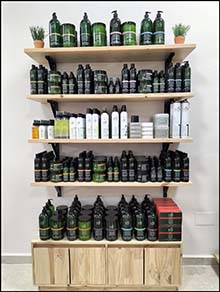 Abre en Torrevieja «Akan Cosmetics» un centro para el cuidado de tu belleza de forma natural