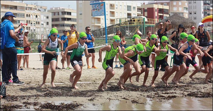 Éxito de participación en el I  «Triatlón Escolar Ciudad de Torrevieja 2023».