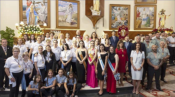Las Fiestas del Bario de la Punta, culminaron con la procesión con los Sagrados Corazones de Jesús y María