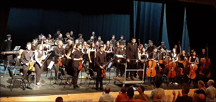 El verano se hizo música de la mano de la Joven Orquesta Sinfónica de Torrevieja.