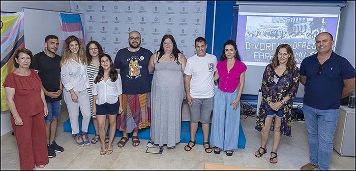 Dentro de los actos del «Día del Orgullo” se celebraron varias ponencias en el C. C. Virgen del Carmen.