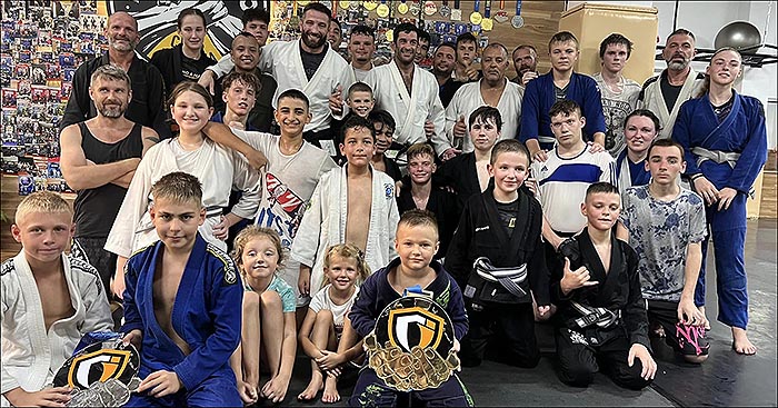 Once medallas para el Club de Lucha «Mano a Mano» en el torneo Grappling Industries.