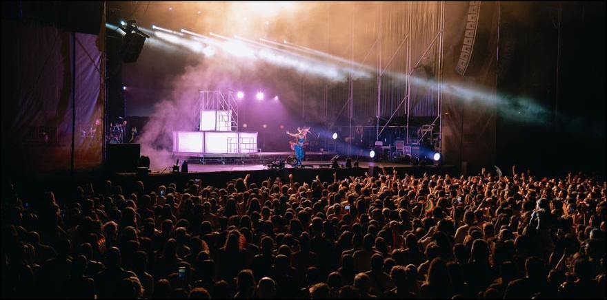La JGL aprobó los patrocinios del Reggaeton Beach Festival y de Brilla Torrevieja.