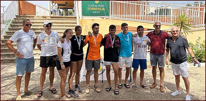 El equipo de Copa Federación del CT Torrevieja, se proclama Campeón.