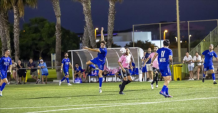 Fútbol de Pretemporada: El Torrevieja se alía con la mala suerte y cae ante el Callosa (0-2)