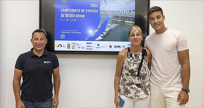 Más de 300 remeros de todo el país se dan cita desde hoy en Torrevieja en el II Campeonato de España de Beach Sprint