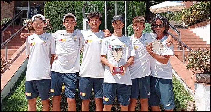 El equipo Infantil Masculino del C.T. Torrevieja, terceros por equipos en el Campeonato de España