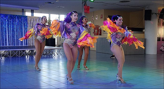 La “macro” vibró con el ritmo de “Star Girls”