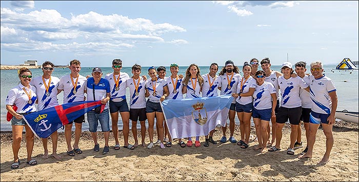El RCNT consigue 1 oro 1 plata 2 bronces en el Campeonato de España de Remo Beach Sprint en Torrevieja