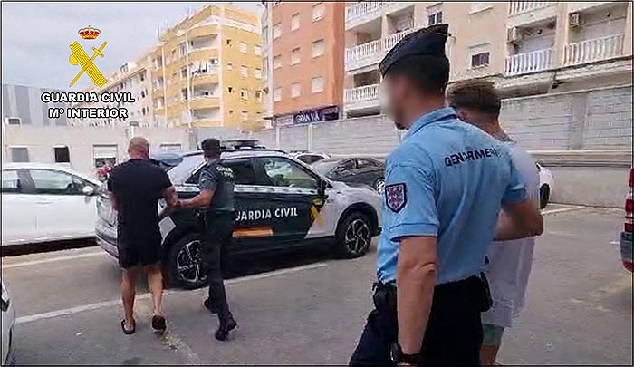 La Guardia Civil detiene a cuatro personas con órdenes europeas de detención o extradición en Torrevieja