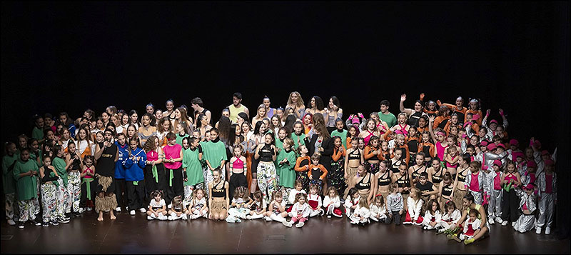 El espectáculo de «Unity Dance Studio», agotó las entradas en menos de dos horas