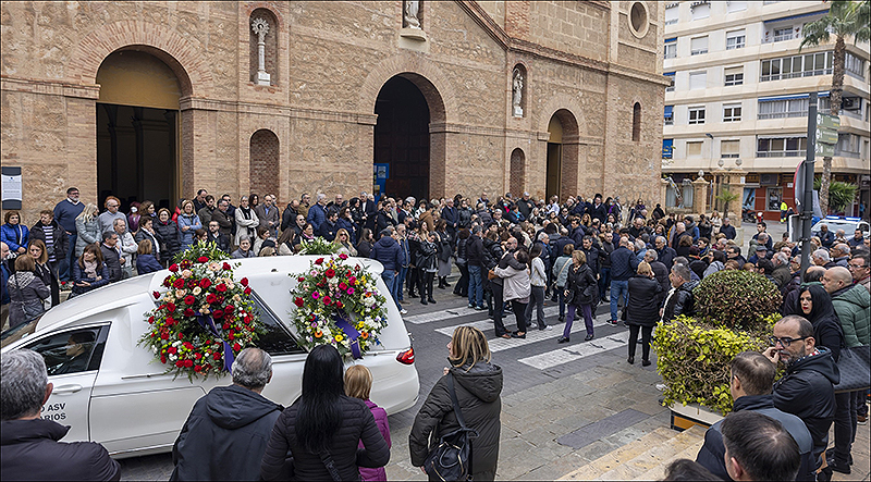 Emotivo adiós a Rosario Chazarra García