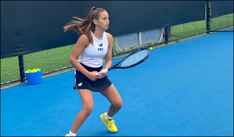 Charo Esquiva debuta en el Open de Australia