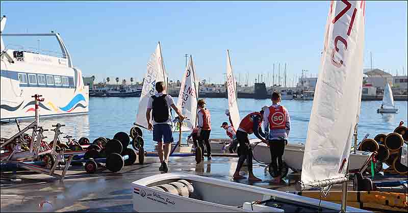 400 regatistas de 22 países intentarán conquistar el XVI Trofeo Euromarina Optimist Torrevieja 2024