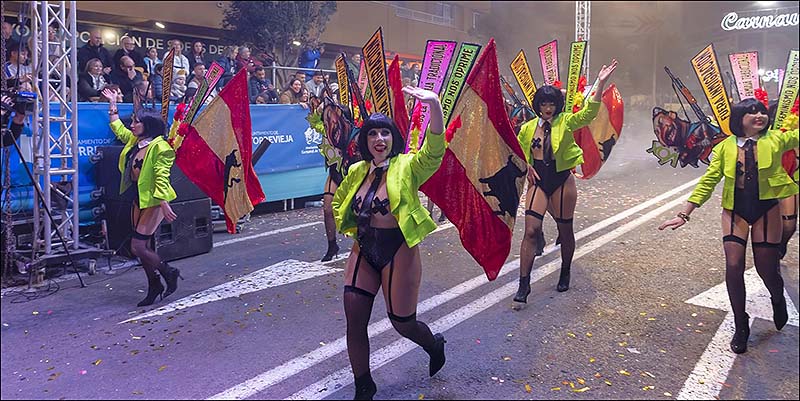 VOX Torrevieja muestra su rechazo ante la exposición e hipersexualización de menores en el desfile de carnaval
