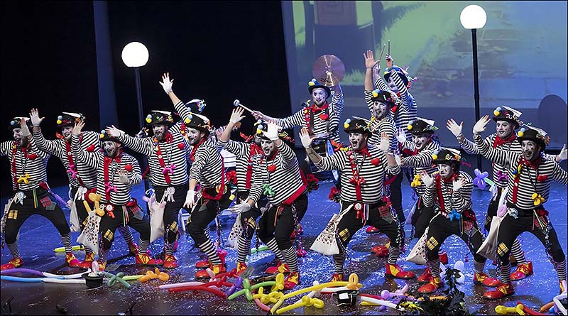 La chirigota del “Jallullo” gana por segundo año el Concurso Nacional de Chirigotas