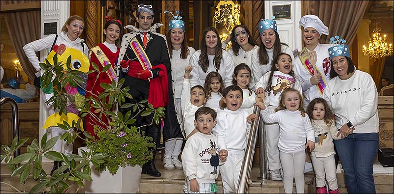 Monas y Chocolate para los escolares que se quedaron sin desfile por la lluvia