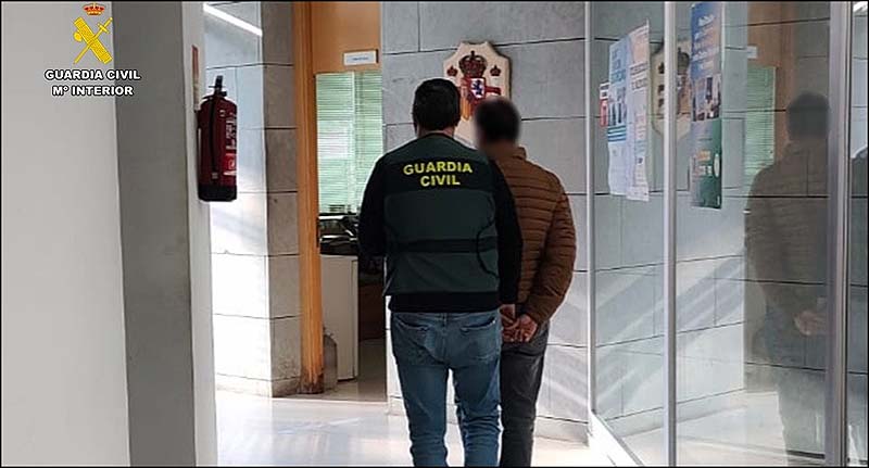La Guardia Civil de Torrevieja detiene un exempleado por robar en la empresa hortofrutícola donde había trabajado en Daya Nueva