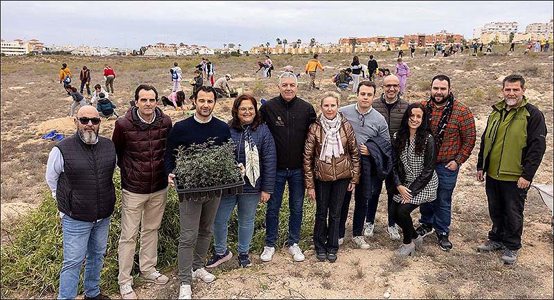 Comenzó ayer la plantación de especies autóctonas en el parque natural con motivo del día del árbol 2023