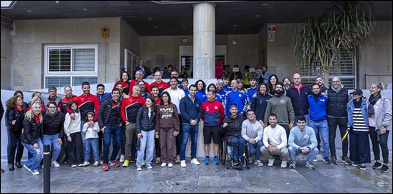 Triunfal y emotivo recibimiento a Javi García, tras conseguir en Hungría su billete para los Paralímpicos de París
