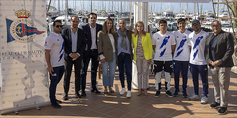 Apoyo al deporte náutico adaptado con la firma del convenio entre Agamed y el RCN Torrevieja