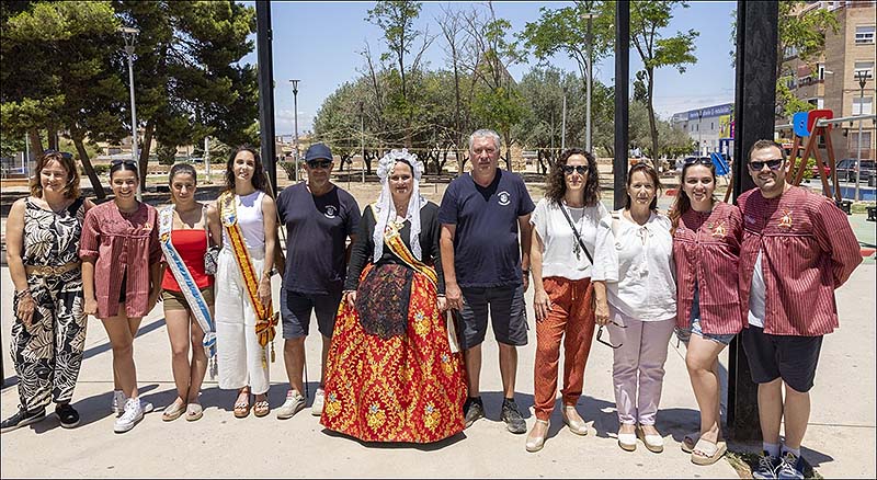 El estruendo de la “Mascletá” anunció la “Cremá” de las hogueras de Torrevieja