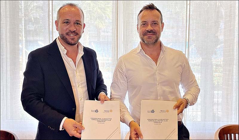 Con la firma del convenio entre el Rotary Club y el Real Club Náutico Torrevieja se apoya la cultura y los temas sociales