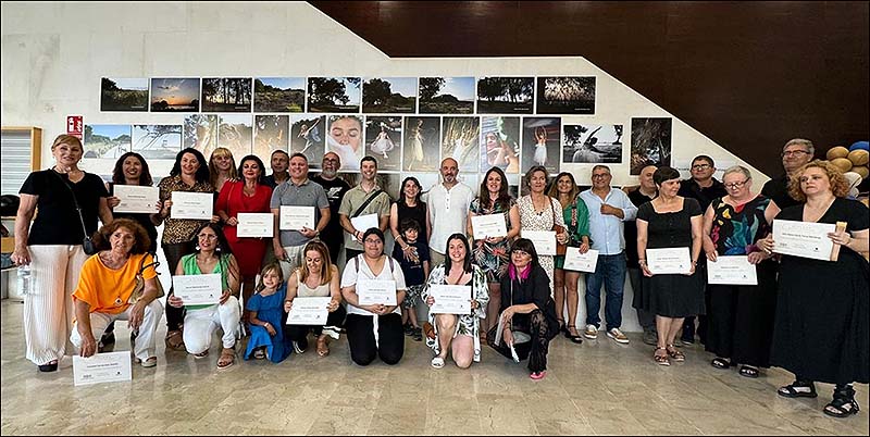 Los alumnos de la Escuela Municipal de Fotografía, exponen imágenes con las bailarinas “El bosque Encantado”