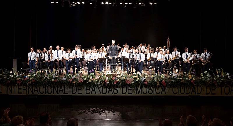 Los jóvenes abrieron la Semana Grande de las Bandas de Música en Torrevieja
