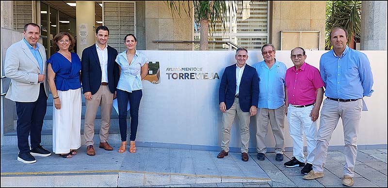 El Conseller de Agriculura se reunió con el alcalde Eduardo Dolón y representantes de las Comunidades de Riego de Levante en Torrevieja