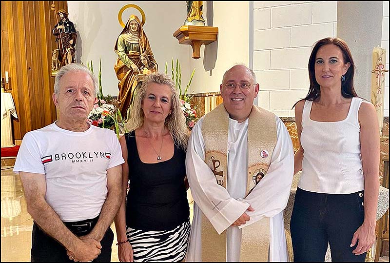 El Barrio de San Roque honró a Santa Ana en su onomástica