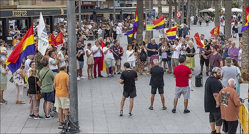 Torrevieja celebró el 86º Aniversario del Bombardeo Fascista del 25 de agosto de 1938