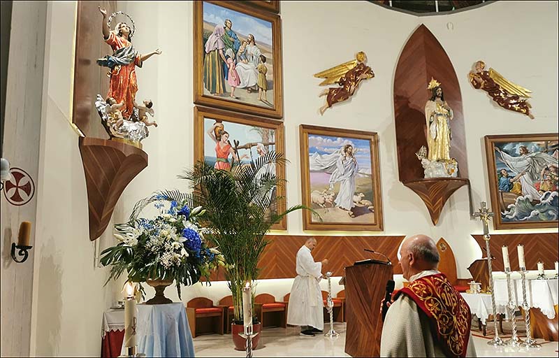 Vigilia de la Asunción de la Virgen María en la parroquia del Sagrado Corazón